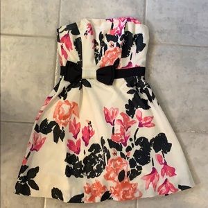 Floral sparkled strapless dress